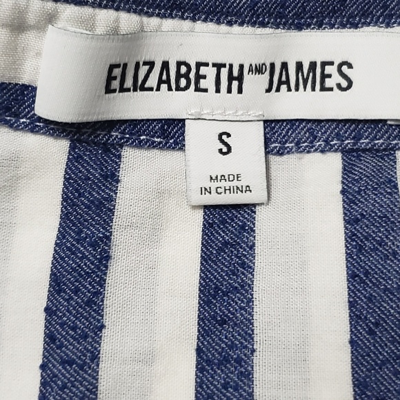 Elizabeth James Collared Longsleeve Button Down . - Picture 4 of 6